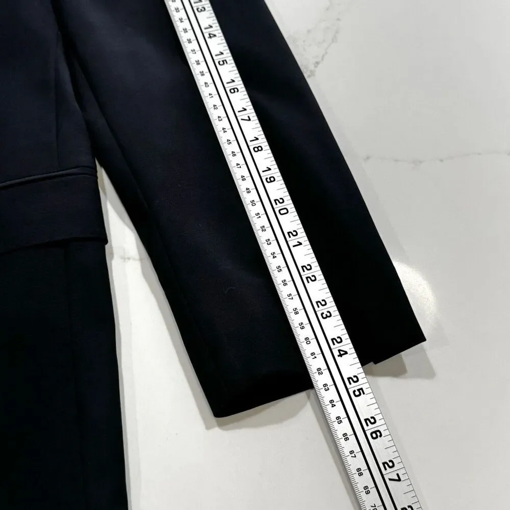 Brooks Brothers Explorer Fitzgerald Fit Navy Blue Blazer. Size 44R.